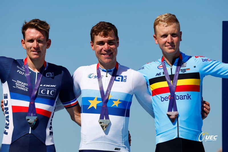 European Championships Munich 2022 - 2022 UEC Road Elite European Championships - Men's Road Race - 14/08/2022 - Fabio Jakobsen (NED) - Arnaud Demare (FRA) - Tim Merlier (BEL) - photo Luca Bettini/UEC/SprintCyclingAgency?2022
